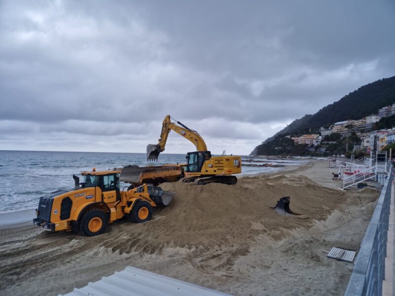 Rechargement de plage Laigueglia 2024 (8)