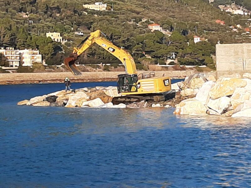 Finale Ligure 2023 restauration et renforcement de la jetée (7)