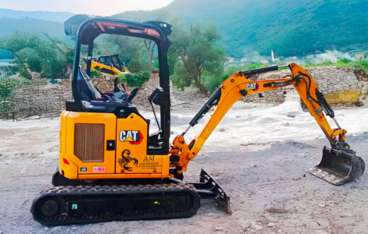 CAT 302